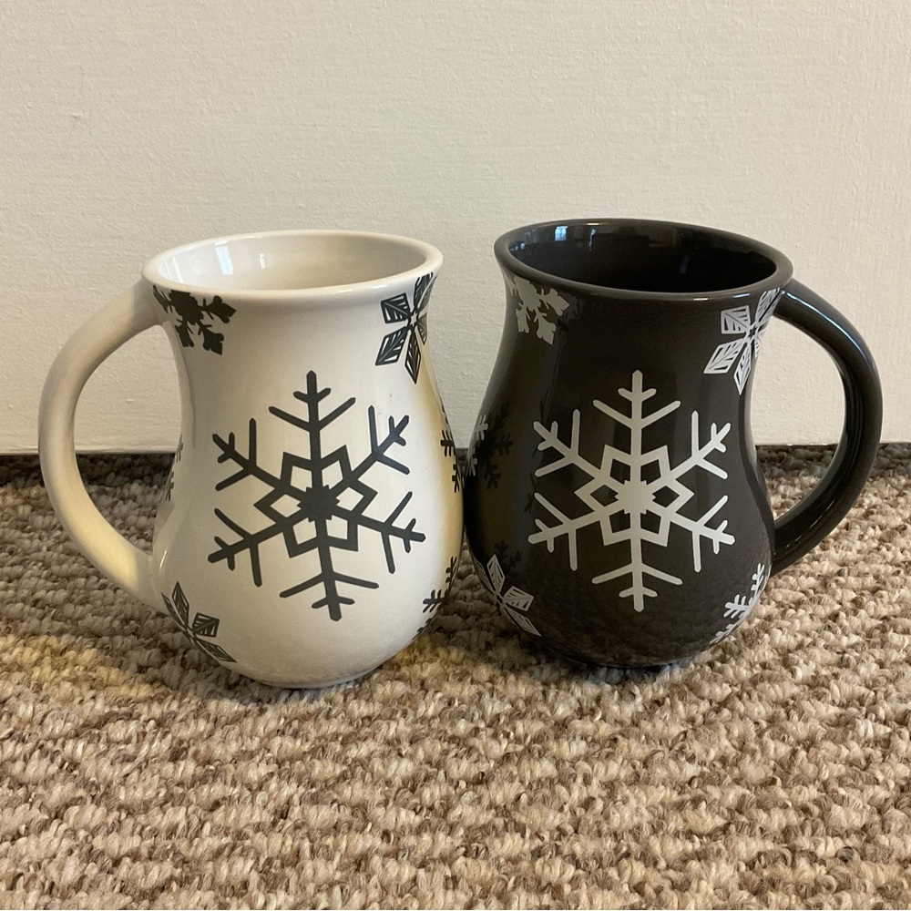 NWOT - Temptations by Tara Snowflake Mug Set - Picture 4 of 15